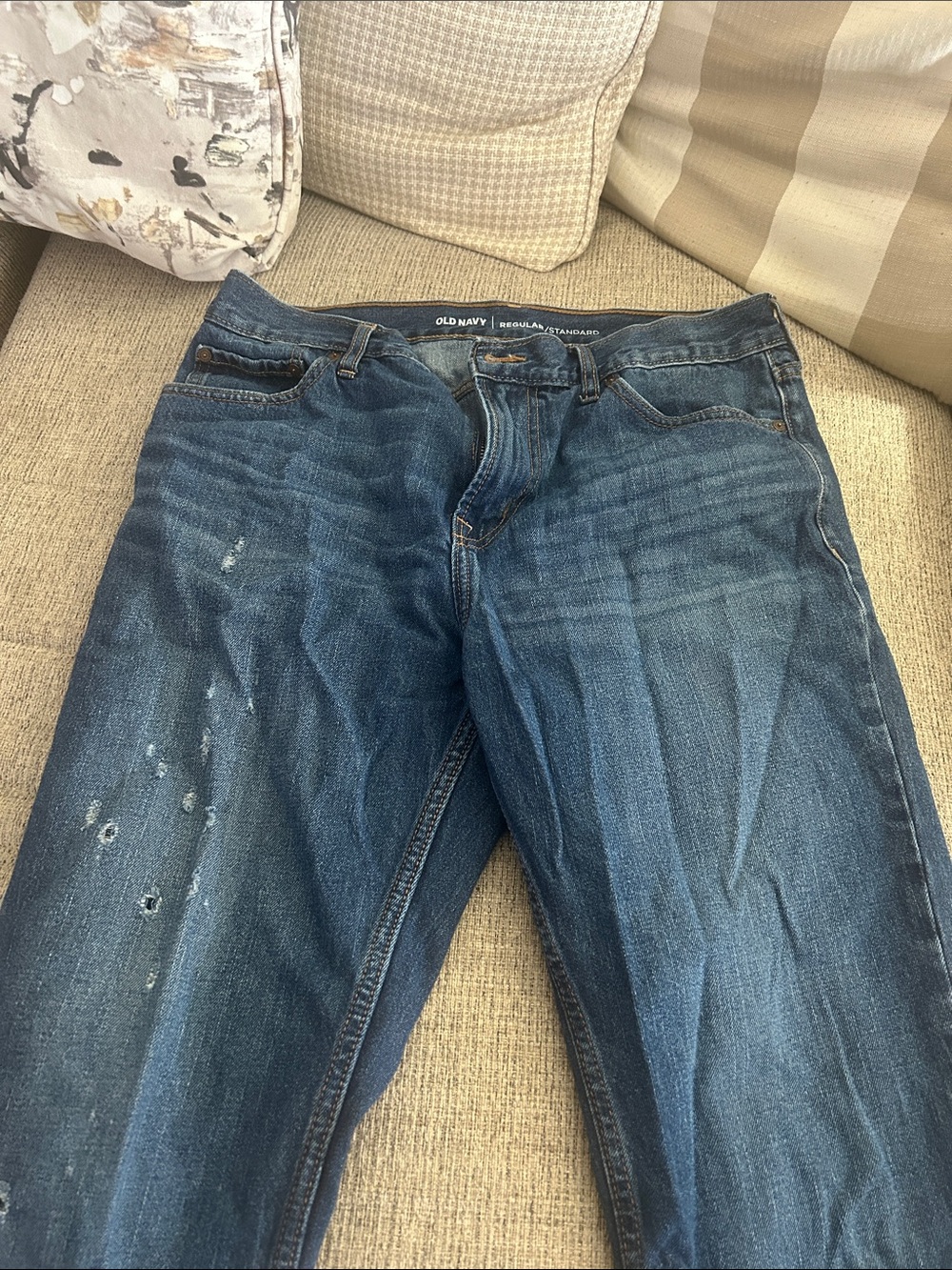 Old Navy Men's Dark Blue Straight Jeans - Picture 2 of 9